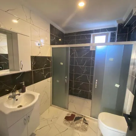 Apartment Charming Flat With Nice View And Garden In *